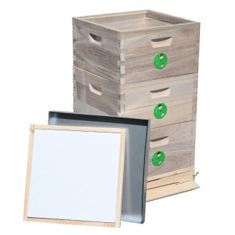 Celodřevěný úl 39x24 s kolejnicemi, tři nástavky, včelařské potřeby