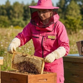 Kombinéza včelařská PREMIUM růžová Lysoň, vel.: S-XXXXL, včelařské potřeby, kvalitní provedení, praktické použití