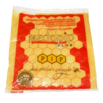 Medopip Plus těsto s proteiny a vitamíny - 1 kg, produktová fotografie, použití, včelařské potřeby
